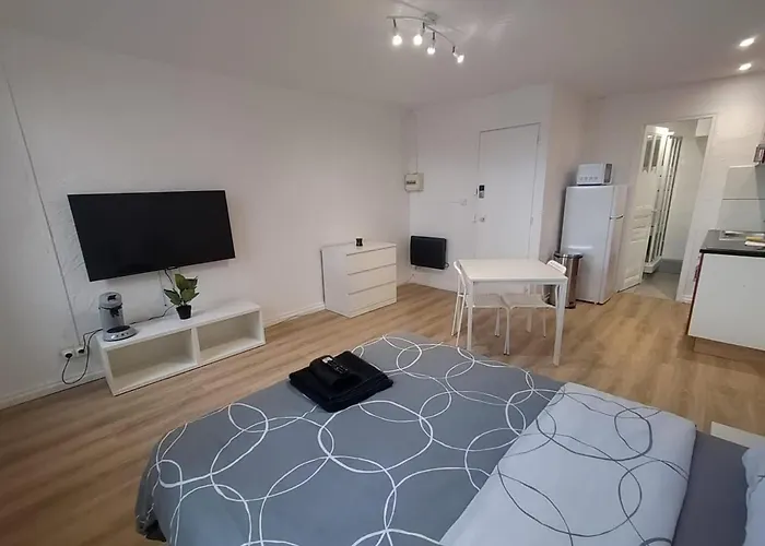 Budgetbnb 281, Downtown Appartement La Seyne-sur-Mer